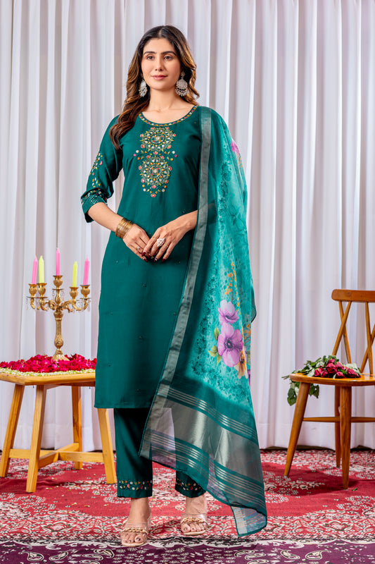 Classic Straight Kurti with Detailed Thread Embroidery & Matching Dupatta