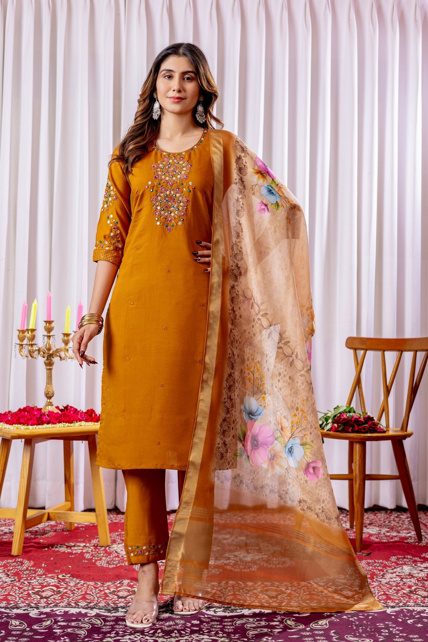 Classic Straight Kurti with Detailed Thread Embroidery & Matching Dupatta - Kalanandi the art of timeless fashion - Straight Kurti Pant Dupatta Set