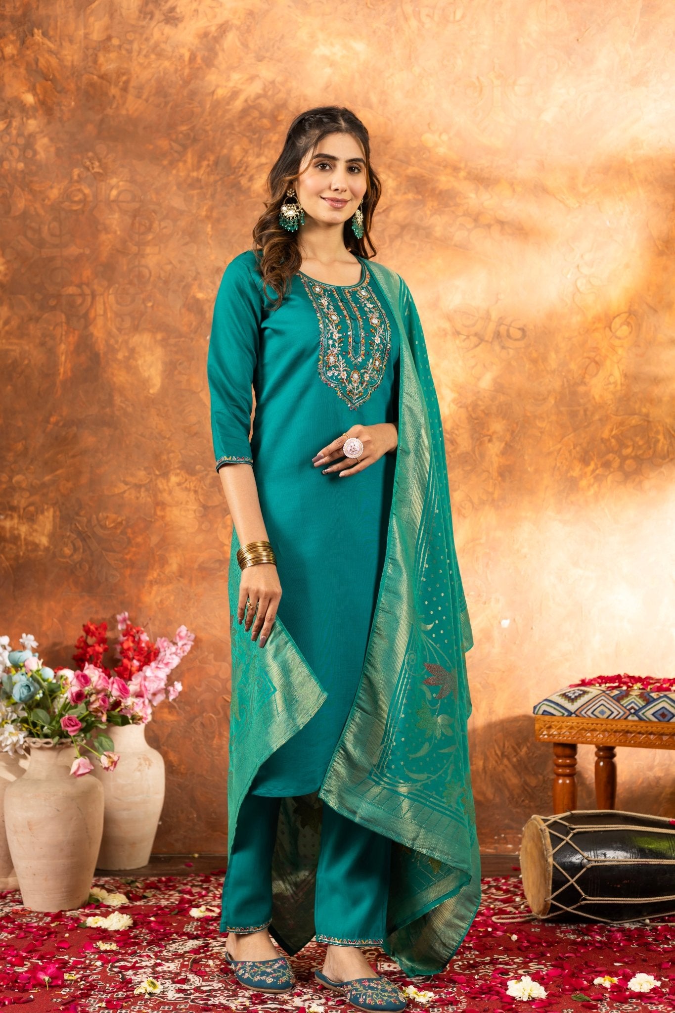 Elegant Straight Kurti Pant Dupatta Set - Kalanandi the art of timeless fashion - DIVA - 103
