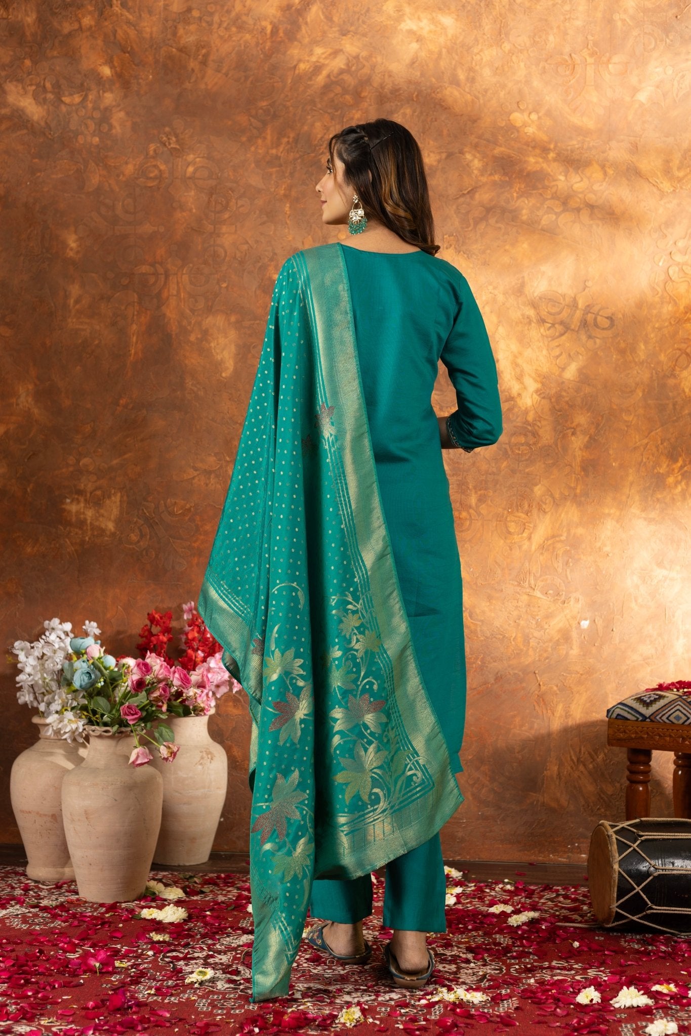 Elegant Straight Kurti Pant Dupatta Set - Kalanandi the art of timeless fashion - DIVA - 103