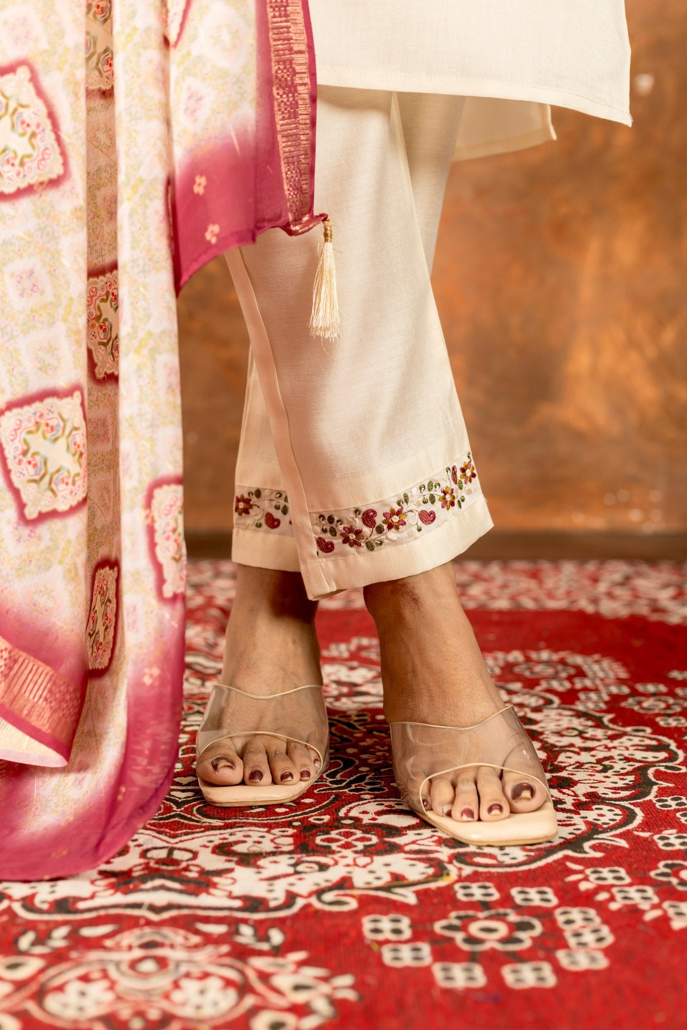 Elegant Straight Kurti Pant Dupatta Set - Kalanandi the art of timeless fashion - DIVA - 101