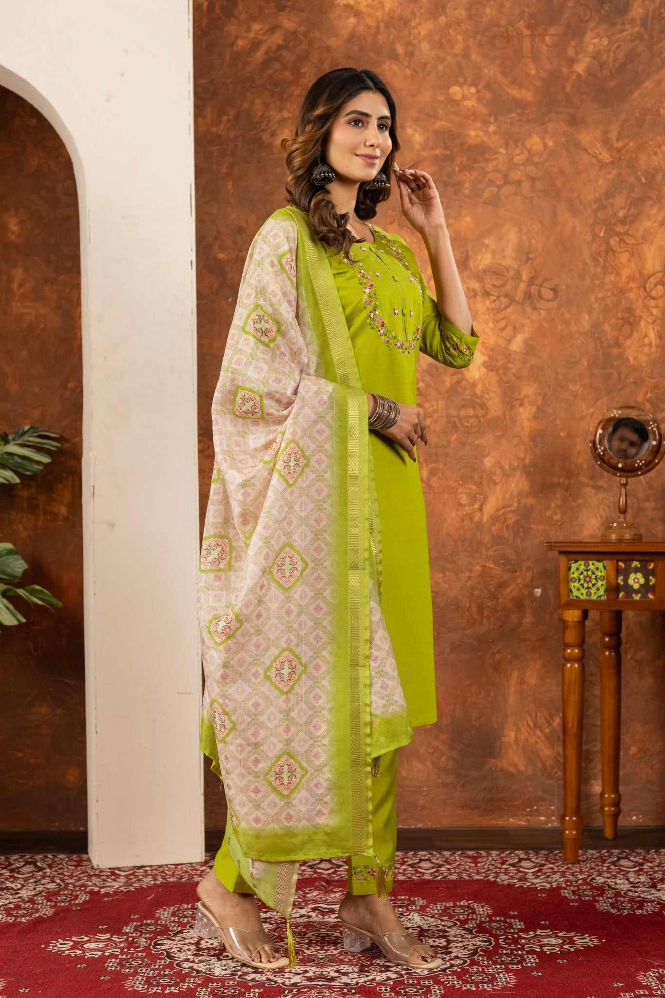 Elegant Straight Kurti Pant Dupatta Set - Kalanandi the art of timeless fashion - DIVA - 101