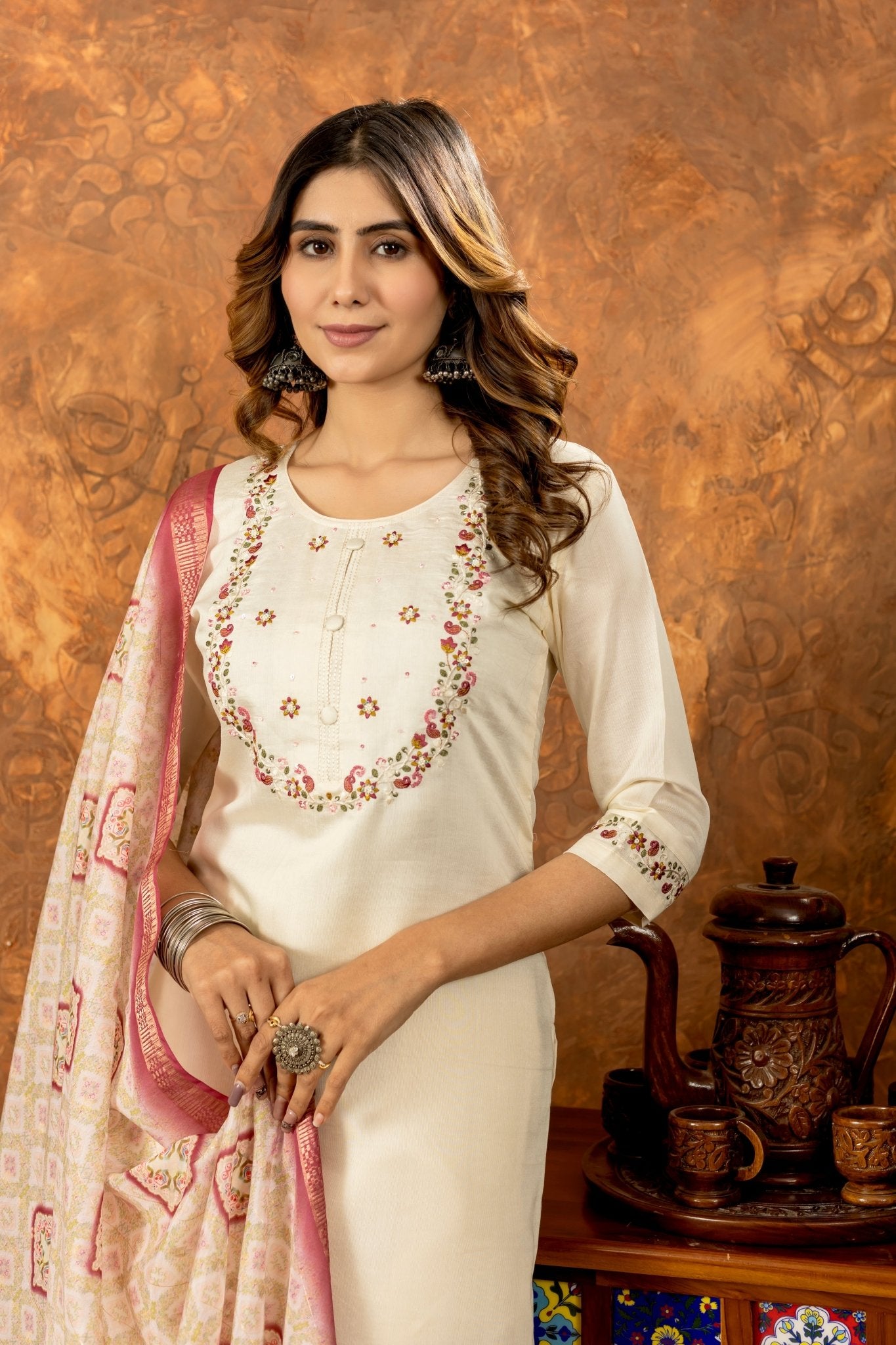 Elegant Straight Kurti Pant Dupatta Set - Kalanandi the art of timeless fashion - DIVA - 101