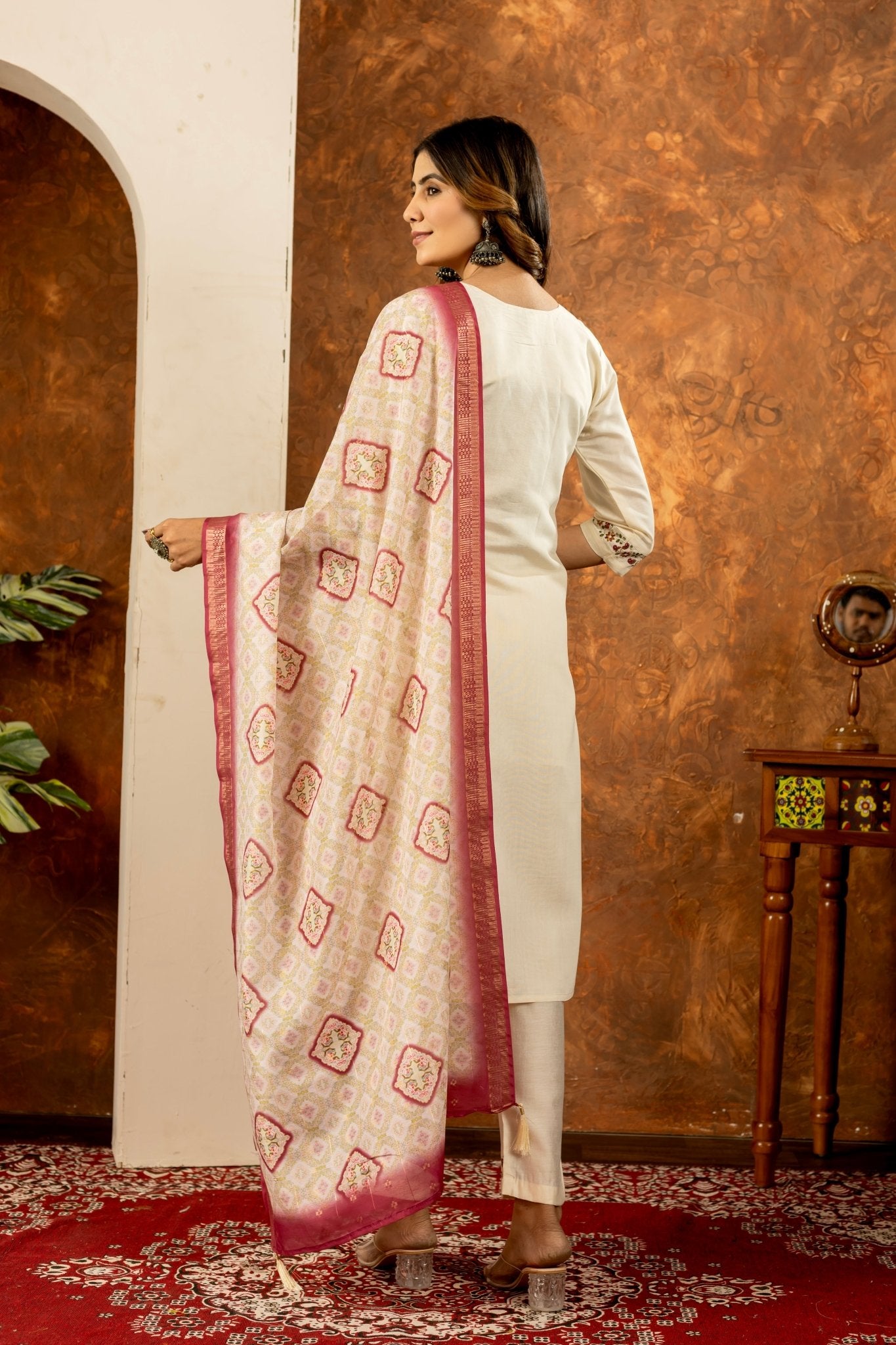 Elegant Straight Kurti Pant Dupatta Set - Kalanandi the art of timeless fashion - DIVA - 101