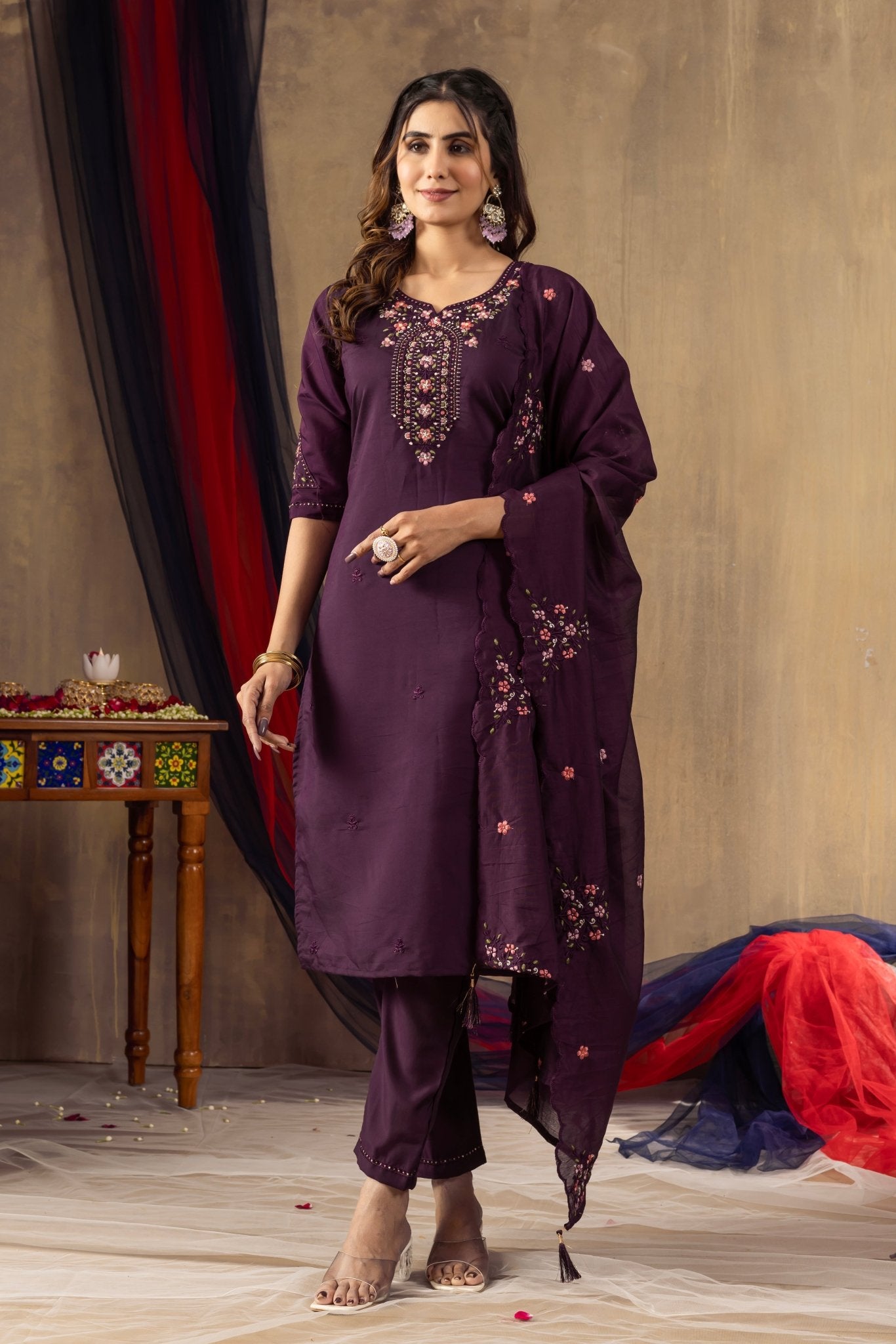 Premium Floral Embroidered Kurti Dupatta Set for Festive Wear - Kalanandi the art of timeless fashion - Straight Kurti Pant Dupatta Set
