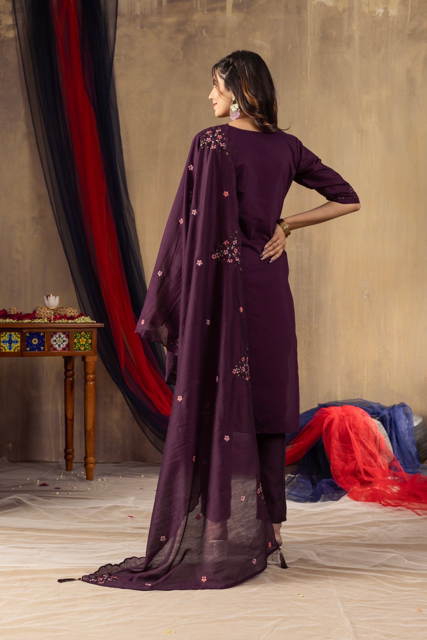 Premium Floral Embroidered Kurti Dupatta Set for Festive Wear - Kalanandi the art of timeless fashion - Straight Kurti Pant Dupatta Set