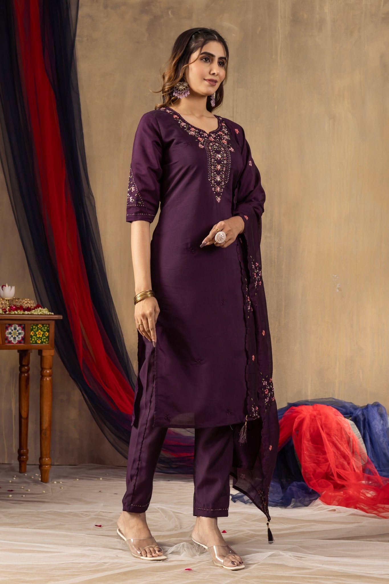 Premium Floral Embroidered Kurti Dupatta Set for Festive Wear - Kalanandi the art of timeless fashion - Straight Kurti Pant Dupatta Set