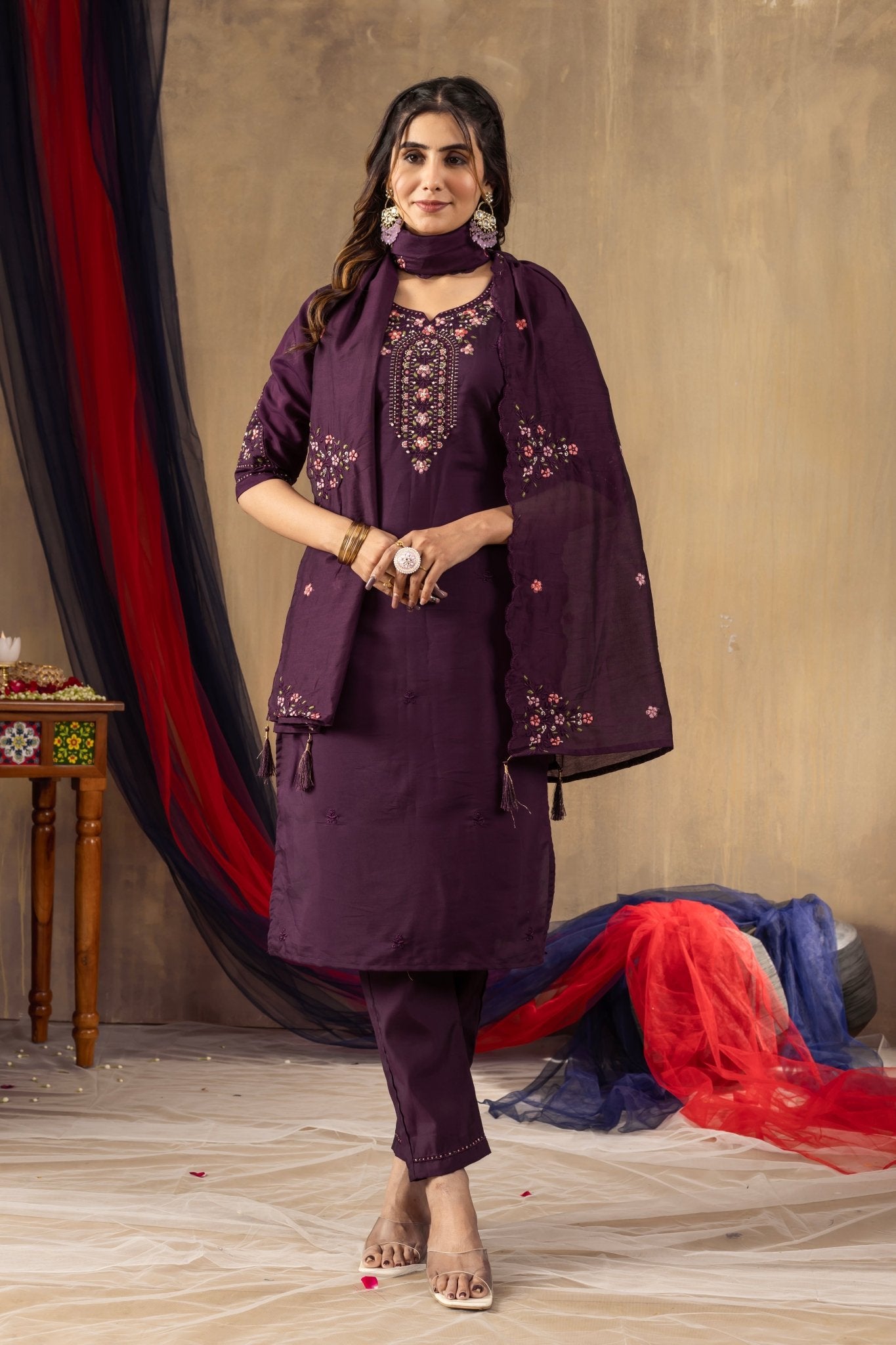 Premium Floral Embroidered Kurti Dupatta Set for Festive Wear - Kalanandi the art of timeless fashion - Straight Kurti Pant Dupatta Set