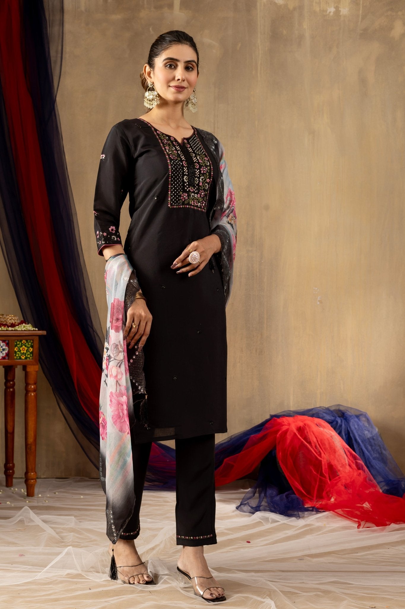 Premium Straight Kurti Set with Thread Embroidery & Printed Dupatta - Kalanandi the art of timeless fashion - Straight Kurti Pant Dupatta Set