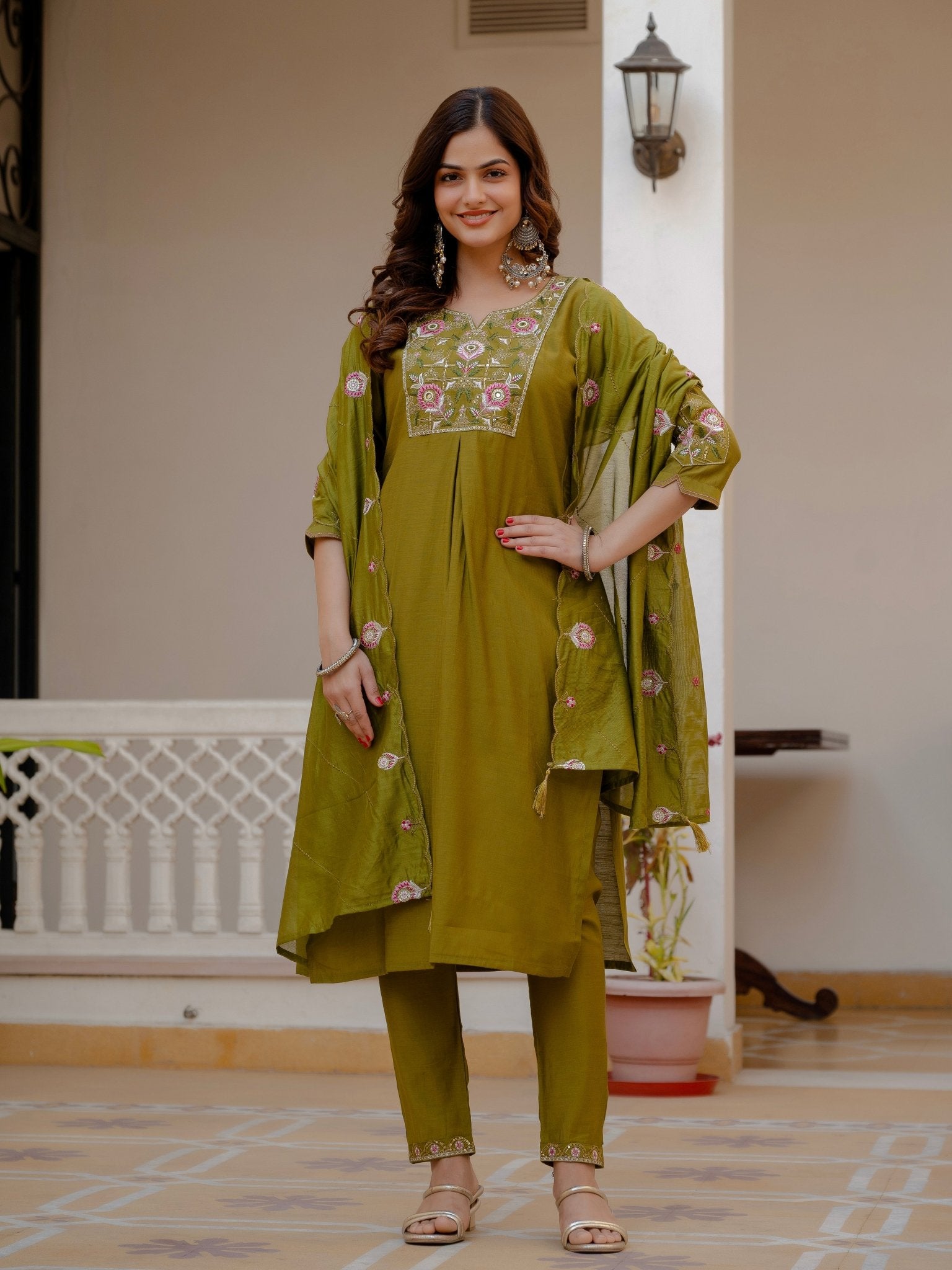 Pure Viscose Silk Kurti Pant Dupatta Set - Kalanandi the art of timeless fashion - Straight Kurti Pant Dupatta Set