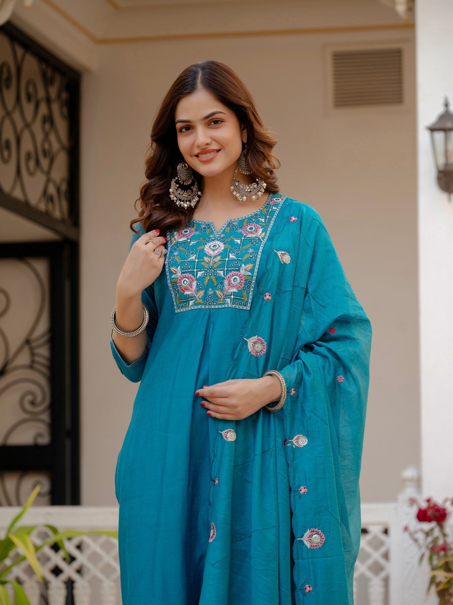 Pure Viscose Silk Kurti Pant Dupatta Set - Kalanandi the art of timeless fashion - Straight Kurti Pant Dupatta Set