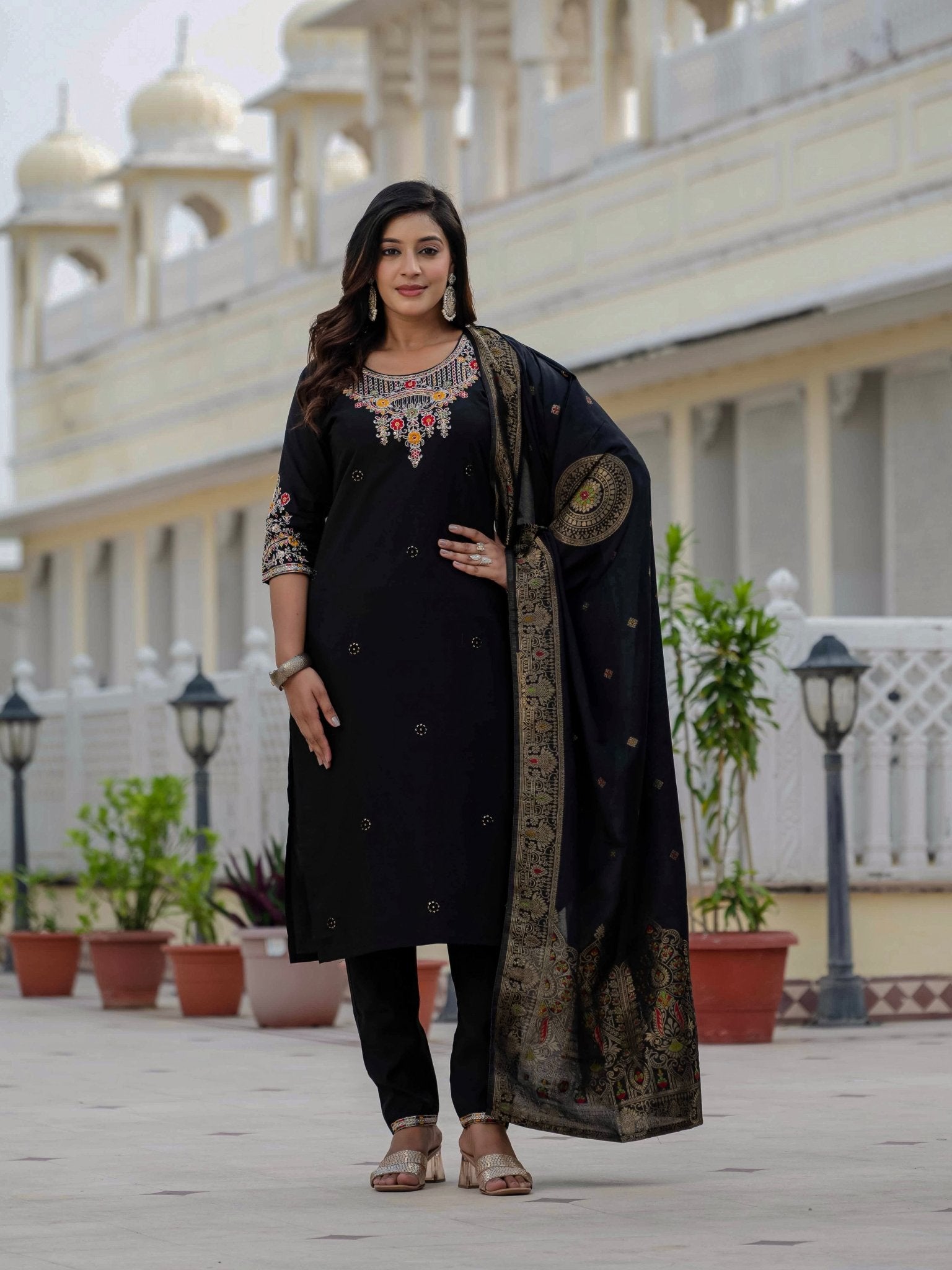 Roman Silk Embroidered Kurti Pant Dupatta Set for Women - Kalanandi the art of timeless fashion - Straight Kurti Pant Dupatta Set