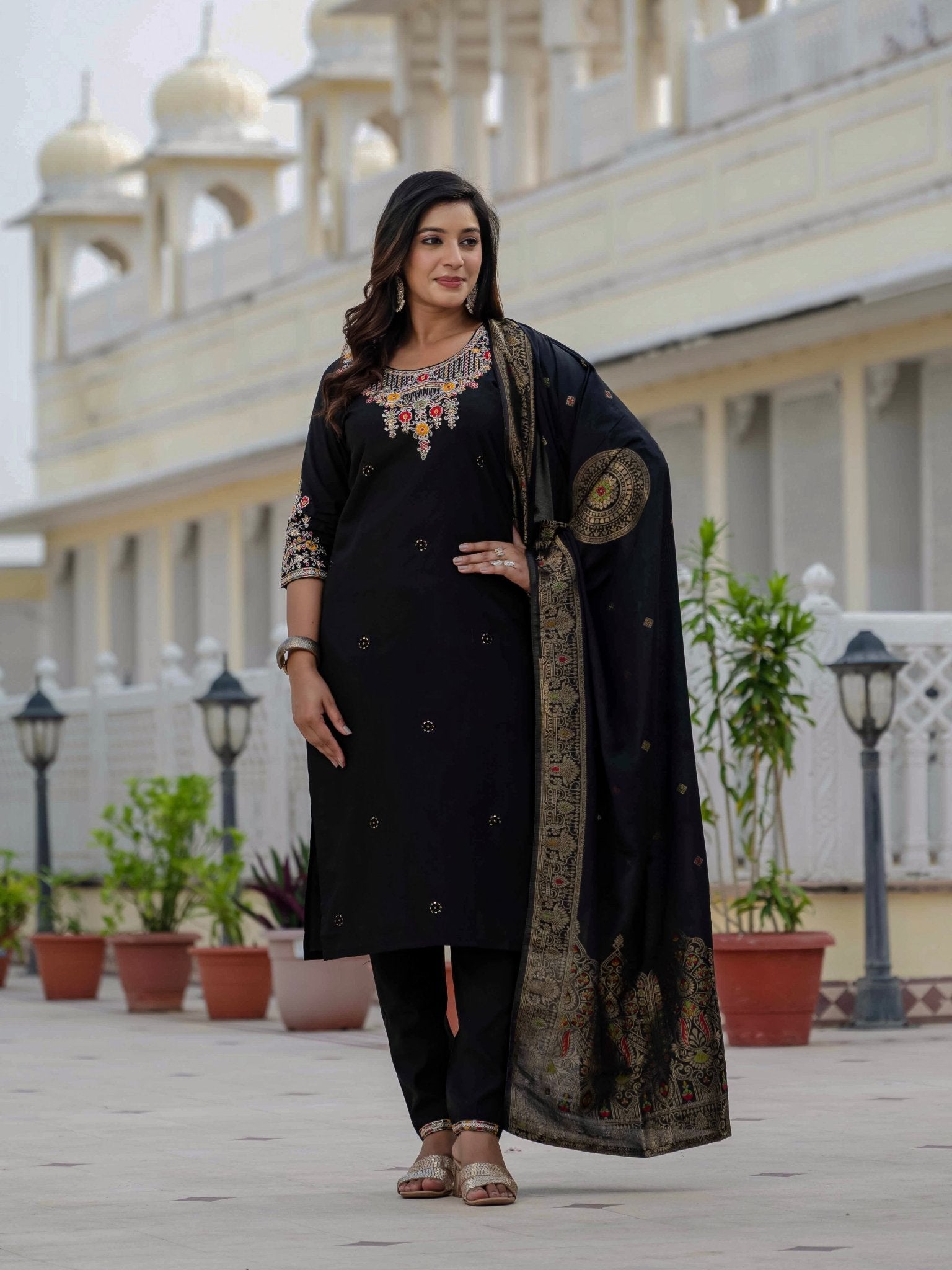 Roman Silk Embroidered Kurti Pant Dupatta Set for Women - Kalanandi the art of timeless fashion - Straight Kurti Pant Dupatta Set