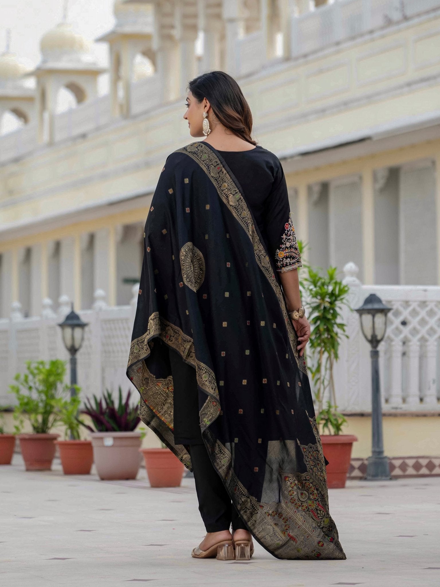 Roman Silk Embroidered Kurti Pant Dupatta Set for Women - Kalanandi the art of timeless fashion - Straight Kurti Pant Dupatta Set