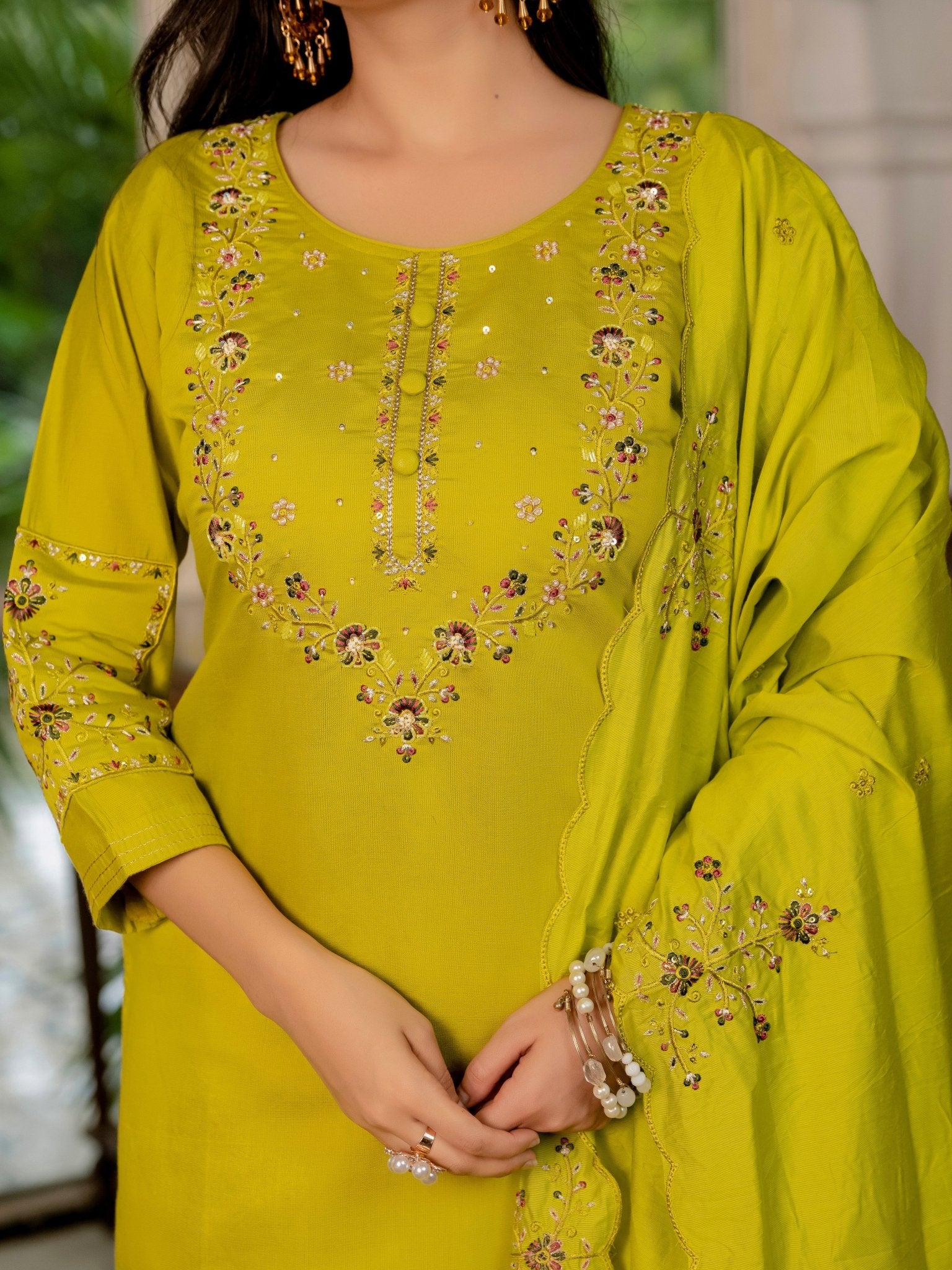 Trendy Embroidered Kurti Suit Set for Women – Perfect Blend of Style & Comfort - Kalanandi the art of timeless fashion - Straight Kurti Pant Dupatta Set