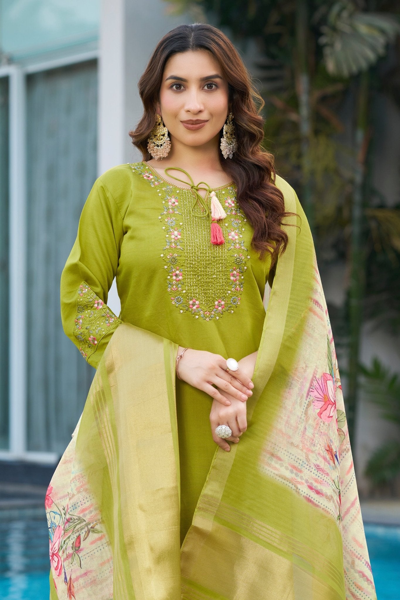 Women’s Embroidered Kurti Pant Suit Set with Lagdi Patta Dupatta - Kalanandi the art of timeless fashion - Straight Kurti Pant Dupatta Set