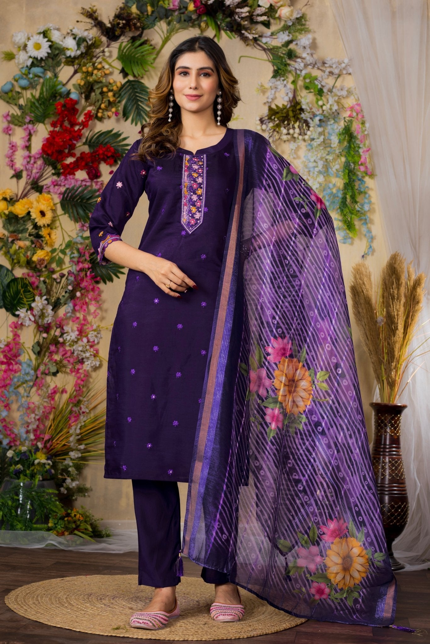 Women’s Stylish Embroidered Kurti Pant Dupatta Set – Party & Festive Collection - Kalanandi the art of timeless fashion - Straight Kurti Pant Dupatta Set