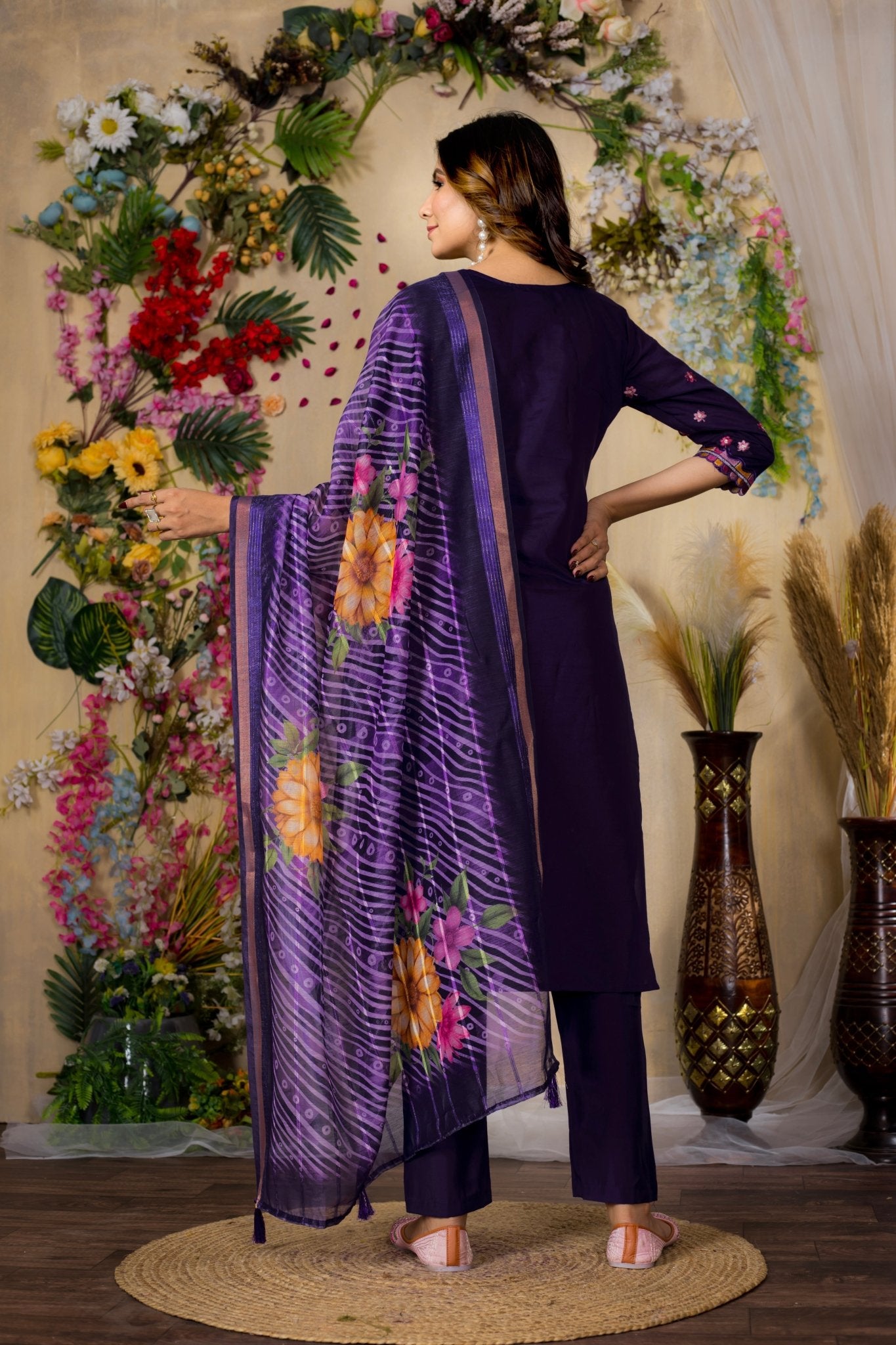 Women’s Stylish Embroidered Kurti Pant Dupatta Set – Party & Festive Collection - Kalanandi the art of timeless fashion - Straight Kurti Pant Dupatta Set