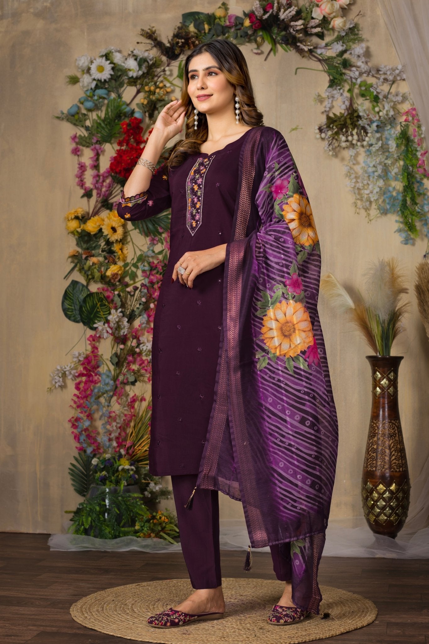 Women’s Stylish Embroidered Kurti Pant Dupatta Set – Party & Festive Collection - Kalanandi the art of timeless fashion - Straight Kurti Pant Dupatta Set
