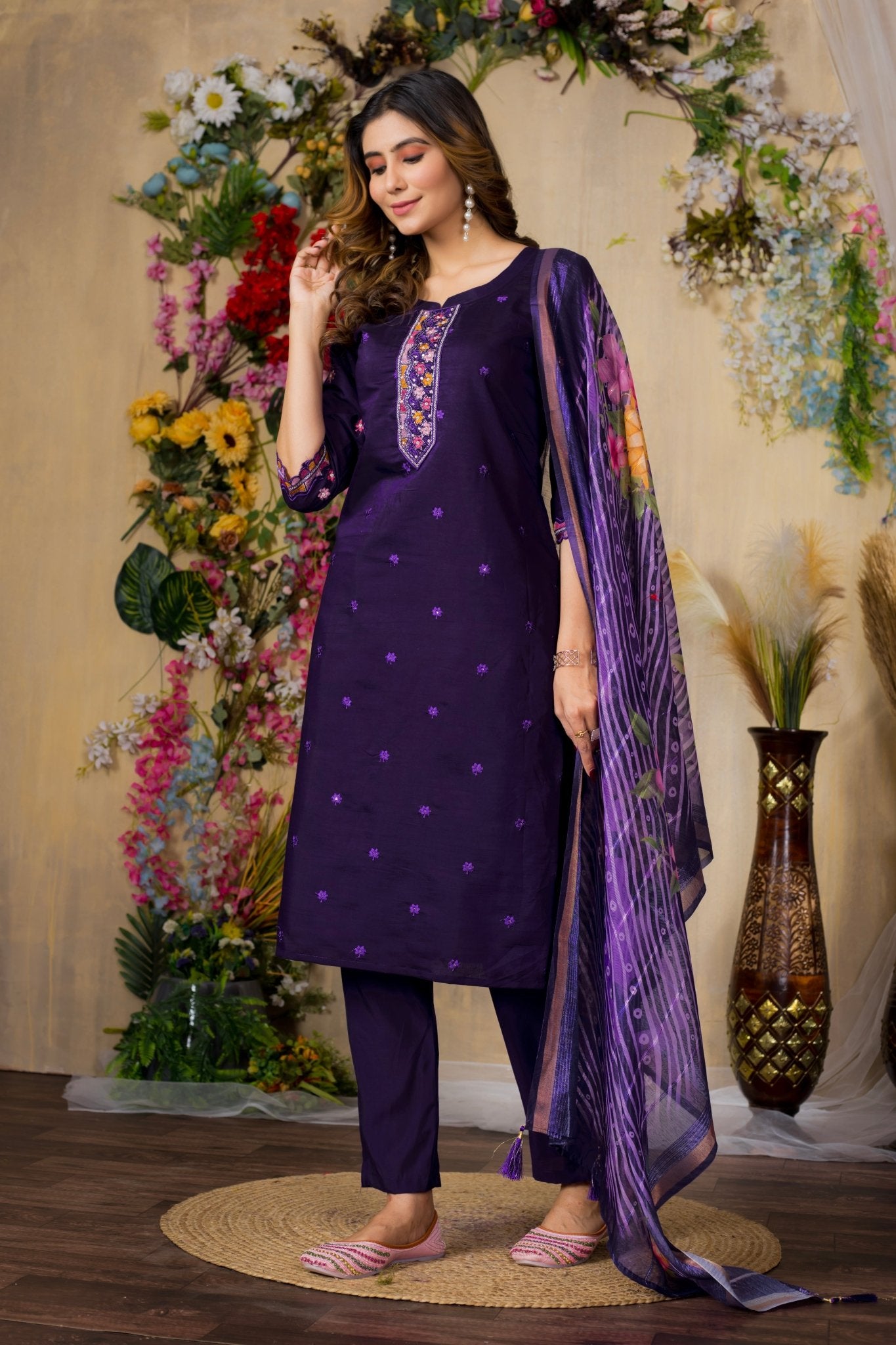 Women’s Stylish Embroidered Kurti Pant Dupatta Set – Party & Festive Collection - Kalanandi the art of timeless fashion - Straight Kurti Pant Dupatta Set
