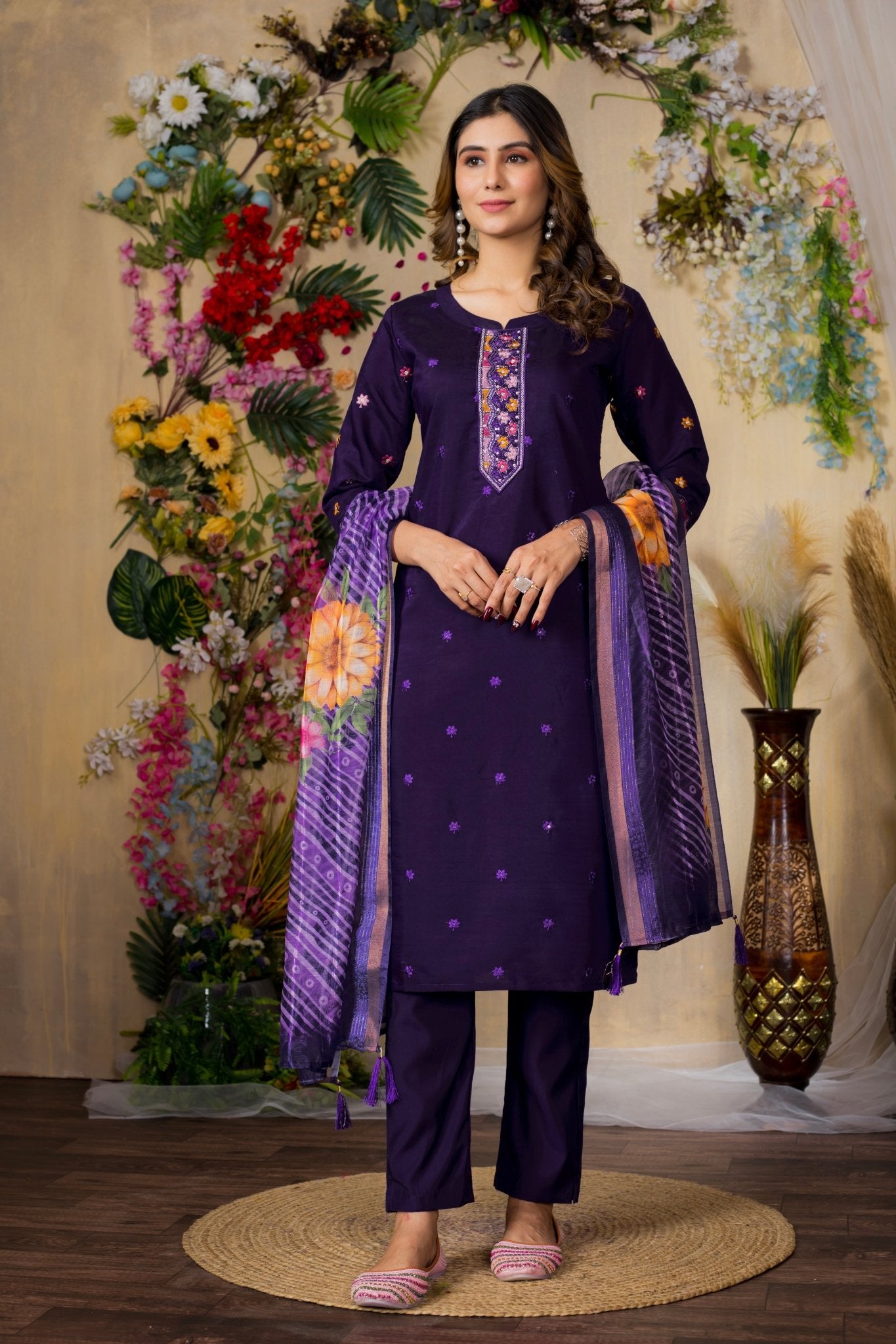 Women’s Stylish Embroidered Kurti Pant Dupatta Set – Party & Festive Collection - Kalanandi the art of timeless fashion - Straight Kurti Pant Dupatta Set