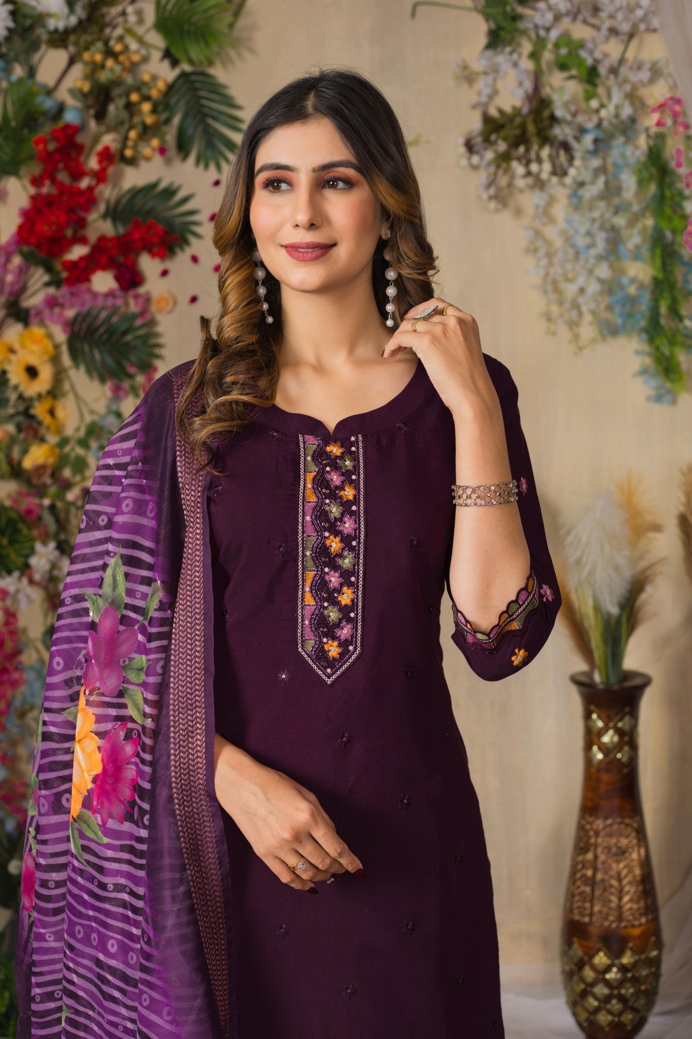 Women’s Stylish Embroidered Kurti Pant Dupatta Set – Party & Festive Collection - Kalanandi the art of timeless fashion - Straight Kurti Pant Dupatta Set