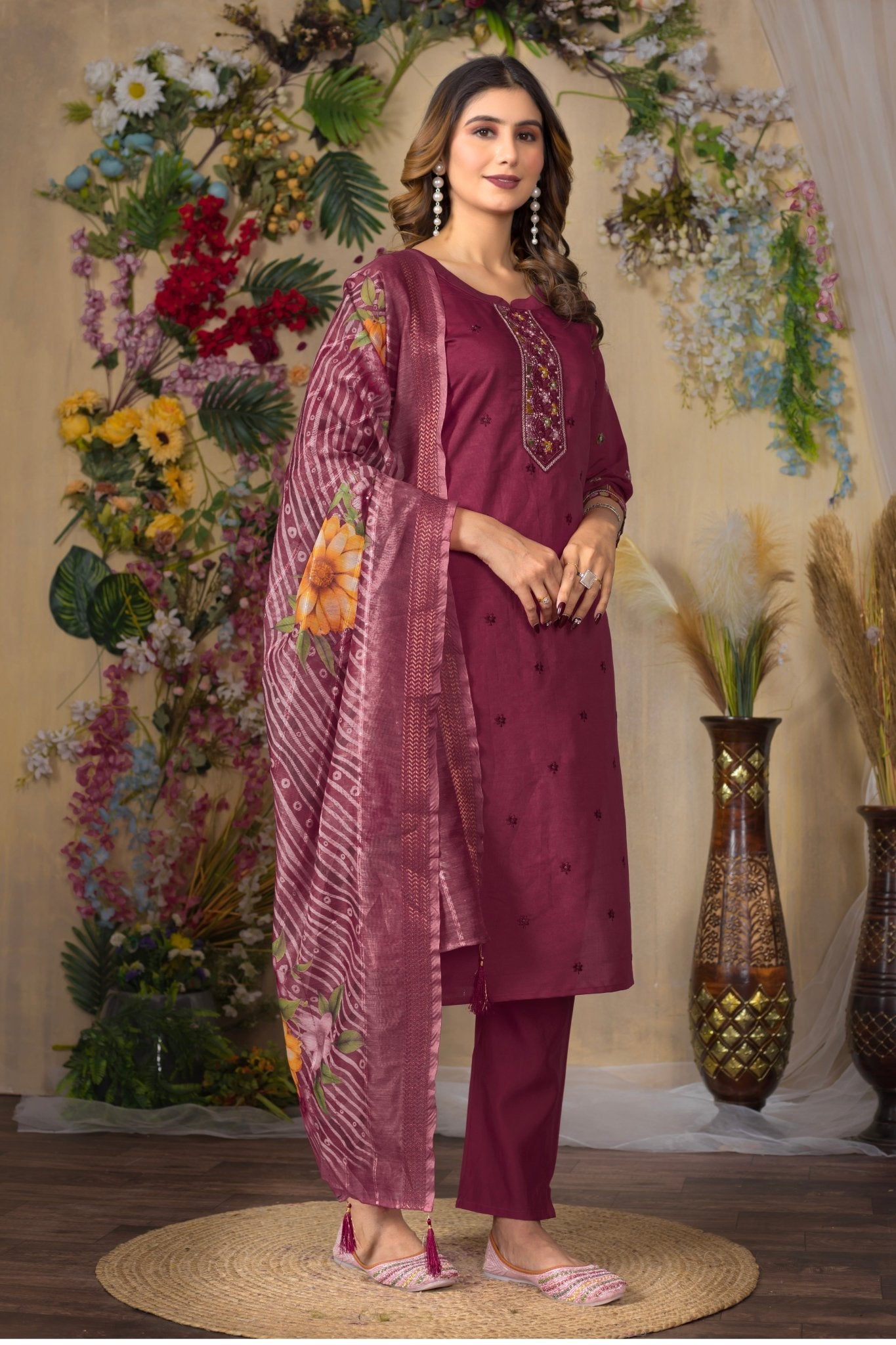 Women’s Stylish Embroidered Kurti Pant Dupatta Set – Party & Festive Collection - Kalanandi the art of timeless fashion - Straight Kurti Pant Dupatta Set